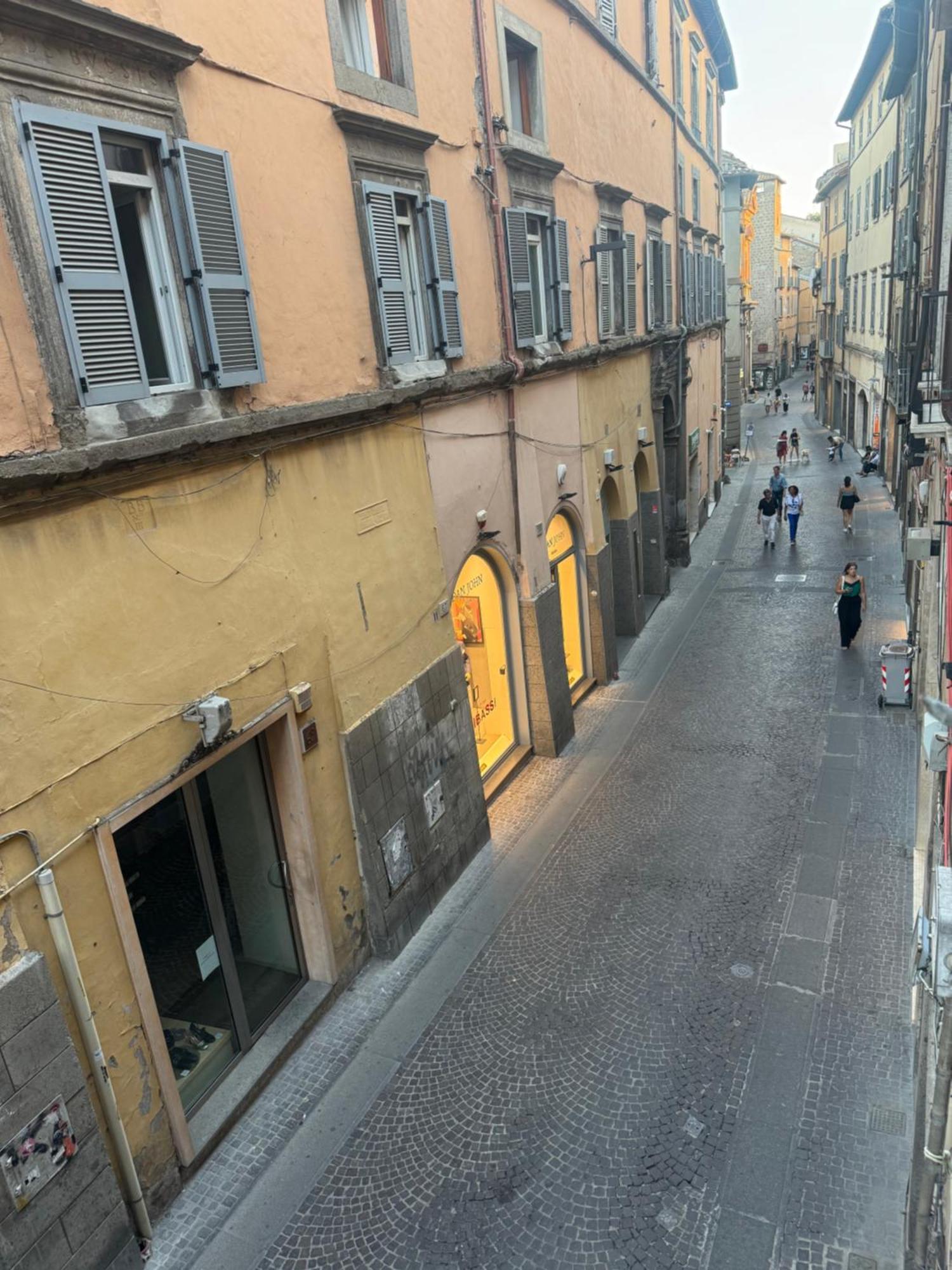Antica Residenza Del Corso Viterbo Appartamento Vittorio Emanuele Exterior photo